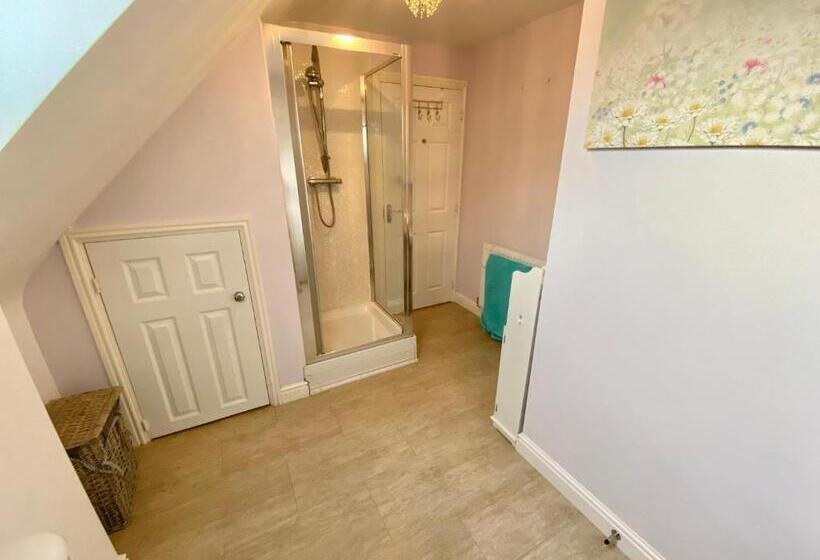 3ベッドルームハウス, Number 2, Spacious Rooms, Near Ironbridge!