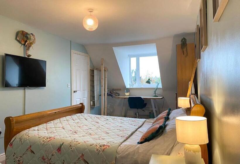 Номер Стандарт Двуспальная Кровать Вид на Парк, Number 2, Spacious Rooms, Near Ironbridge!