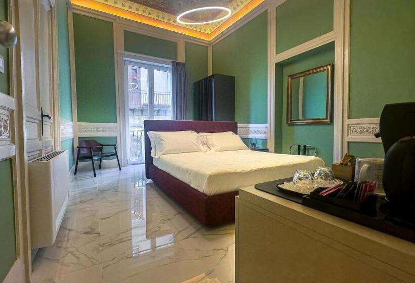 带阳台的豪华间, Palazzo Maqueda