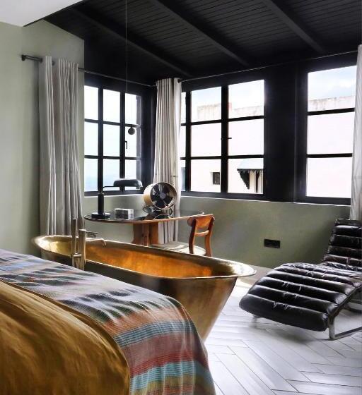 اتاق استاندارد با چشم‌انداز دریا, Villa Augustine