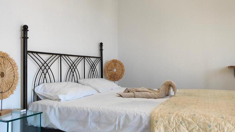 スタンダードルーム, Villa Tato: Horizon Haven With Panoramic Sea Views In Himare