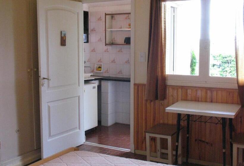 스탠다드 룸, Bqs House