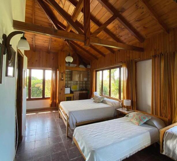 클래식 4인 룸, Bqs House