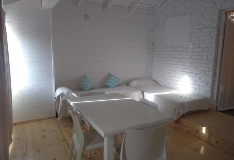 스탠다드 방갈로 정원 전망, Bqs House