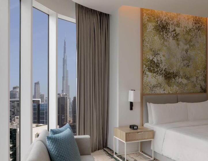 سوئیت با چشم‌انداز, Holiday Inn Dubai Business Bay, An Ihg