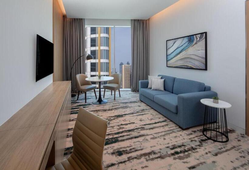 可观景的套房, Holiday Inn Dubai Business Bay, An Ihg