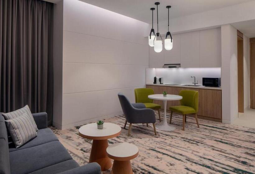 可观景的套房, Holiday Inn Dubai Business Bay, An Ihg