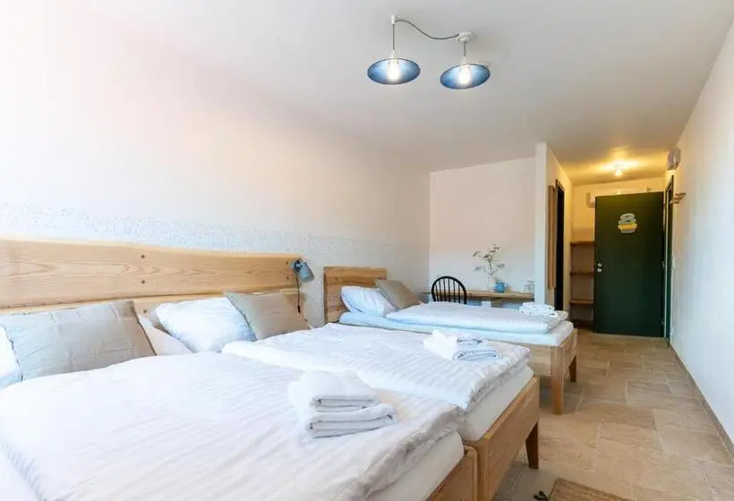 Habitació Triple Estàndard, Lechowitz