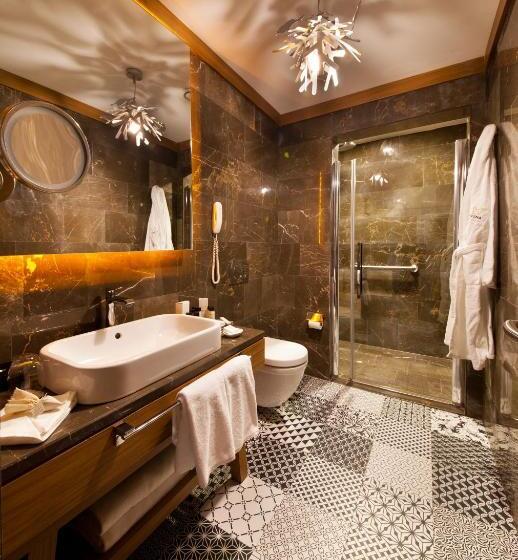 جناح دوبلكس, Magna Pivot