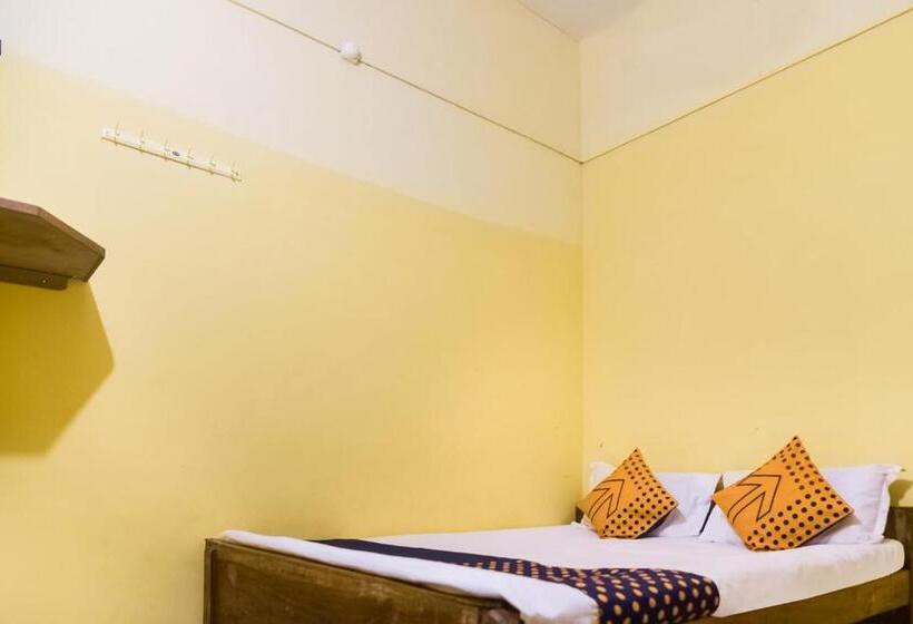 Трехместный Номер Классика, Oyo Flagship The Residence Inn