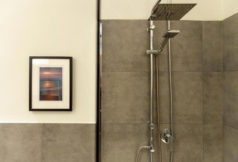 استودیوی استاندارد, Corso51 Suite Apartments