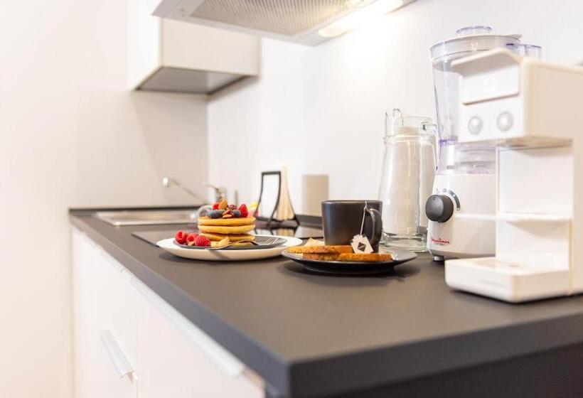 آپارتمان 1 خوابه با بالکن, Corso51 Suite Apartments