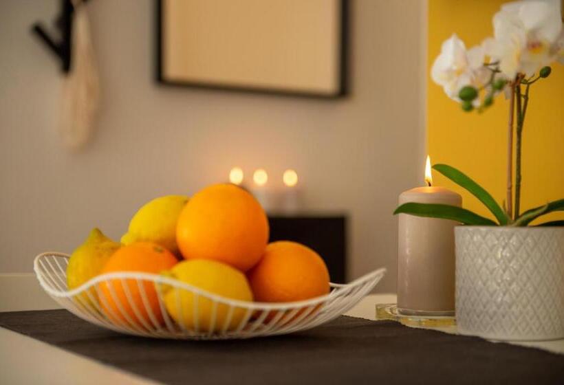 استودیوی استاندارد, Corso51 Suite Apartments