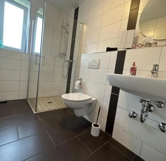 Huoneisto 1 Makuuhuone Terassi, Gocher Berghof Ferienwohnungen Langanke
