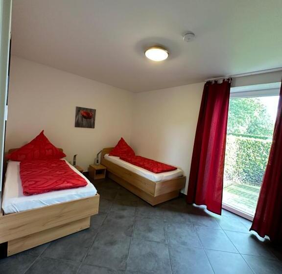 带1个卧室的带阳台的公寓, Gocher Berghof Ferienwohnungen Langanke