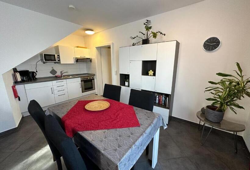 带1个卧室的带阳台的公寓, Gocher Berghof Ferienwohnungen Langanke