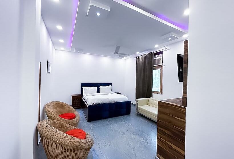 デラックスルーム, Roomshala 087 Green High