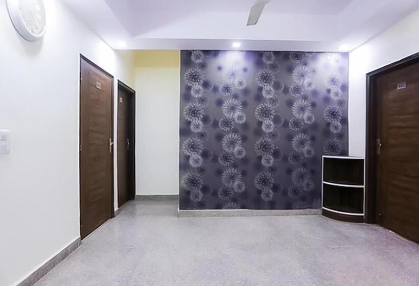 デラックスルーム, Roomshala 087 Green High