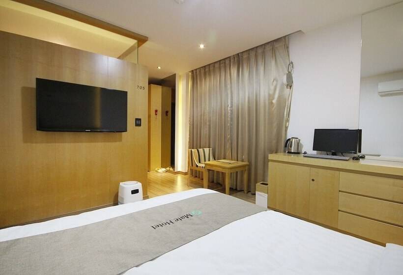 デラックスルーム, Wate