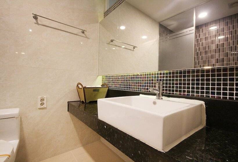 スタンダードルーム, Wate