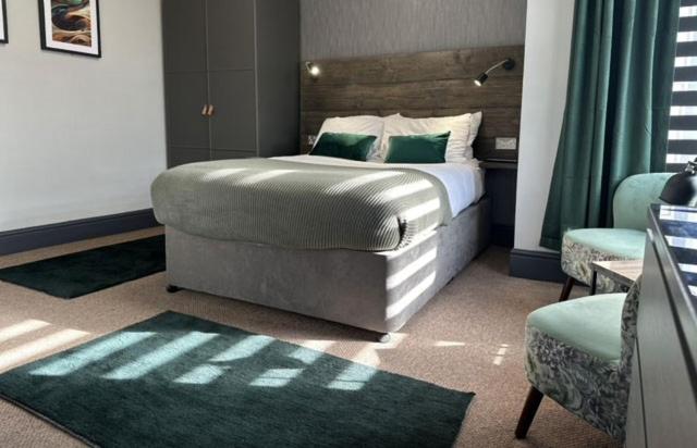 غرفة قياسية, Neon