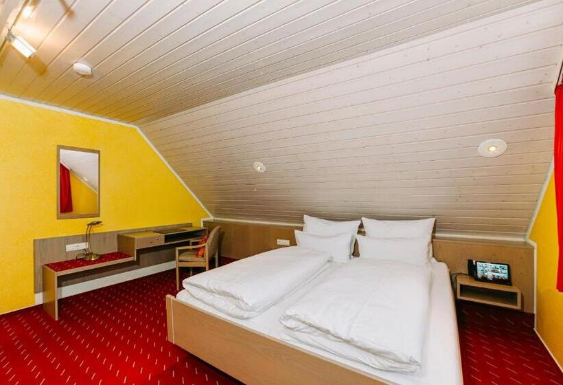 חדר סטודיו סטנדרד, Restaurant Krone