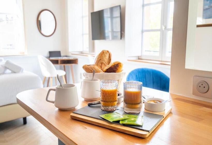 جناح سوبيريور, La Réserve De Salon De Provence