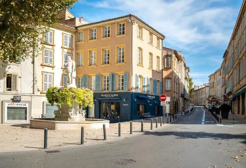 スーペリアースイート, La Réserve De Salon De Provence