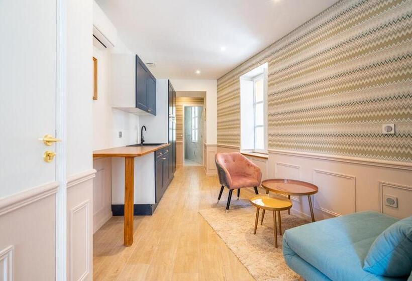 جناح سوبيريور, La Réserve De Salon De Provence