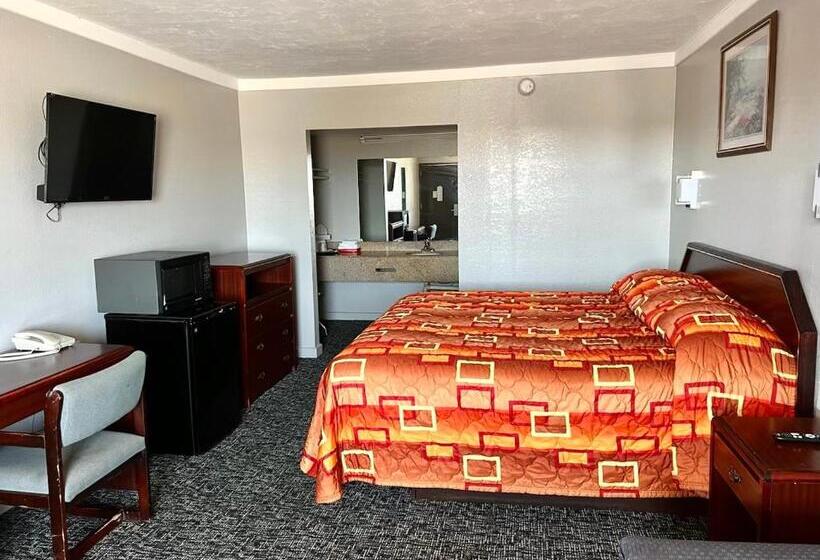 غرفة قياسية سرير كينج, 81 El Reno