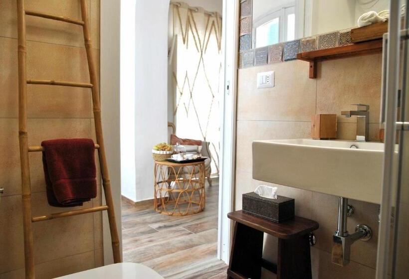 带大床的豪华间, Bed And Breakfast Casa Gioconda