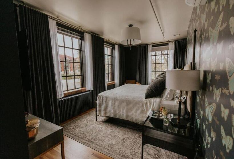 Люкс Deluxe Кровать Кинг, Hatchery Riverside Hotel & Event Venue