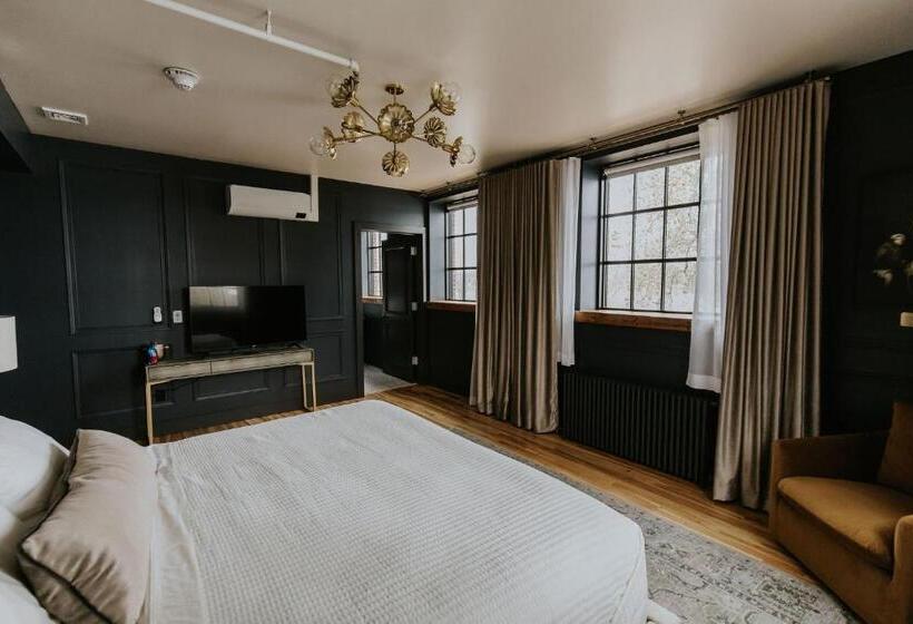 Люкс Вид на Реку, Hatchery Riverside Hotel & Event Venue