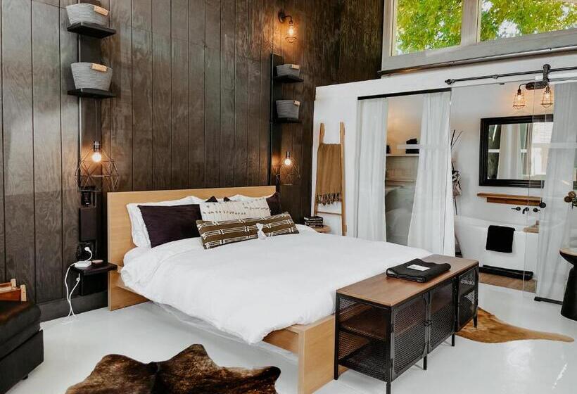Студия Deluxe, Inn Santa Clara