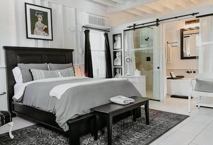 스탠다드 스튜디오, Inn Santa Clara