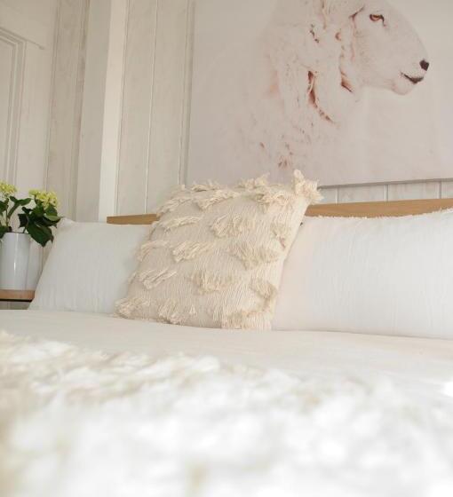 스탠다드 스튜디오 킹침대, Inn Santa Clara