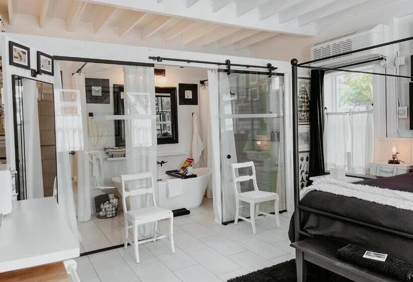 Студия Стандарт, Inn Santa Clara