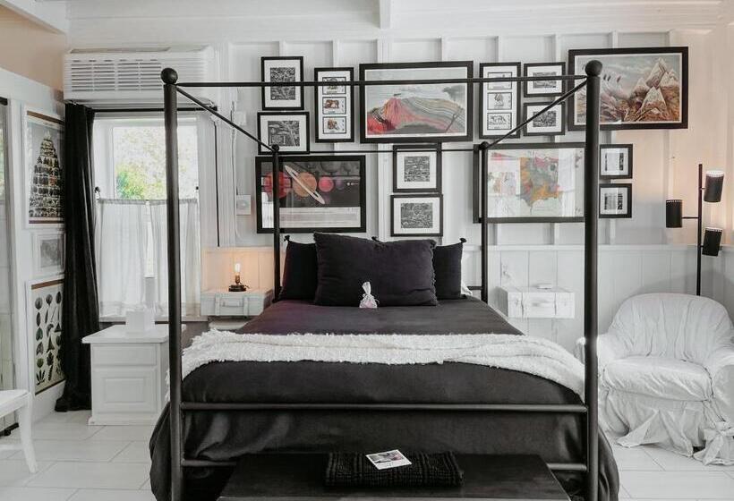 스탠다드 스튜디오, Inn Santa Clara