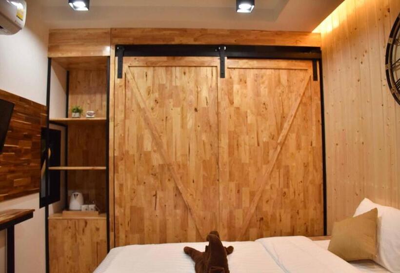 חדר סטנדרט עם מיטת קינג, Momento Bangtao Beach