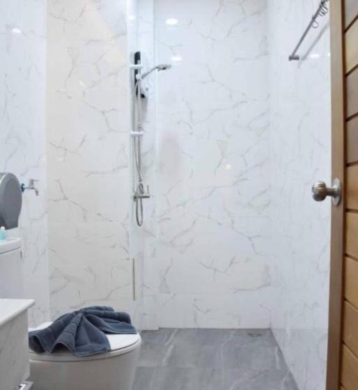 חדר סטנדרט עם מיטת קינג, Momento Bangtao Beach