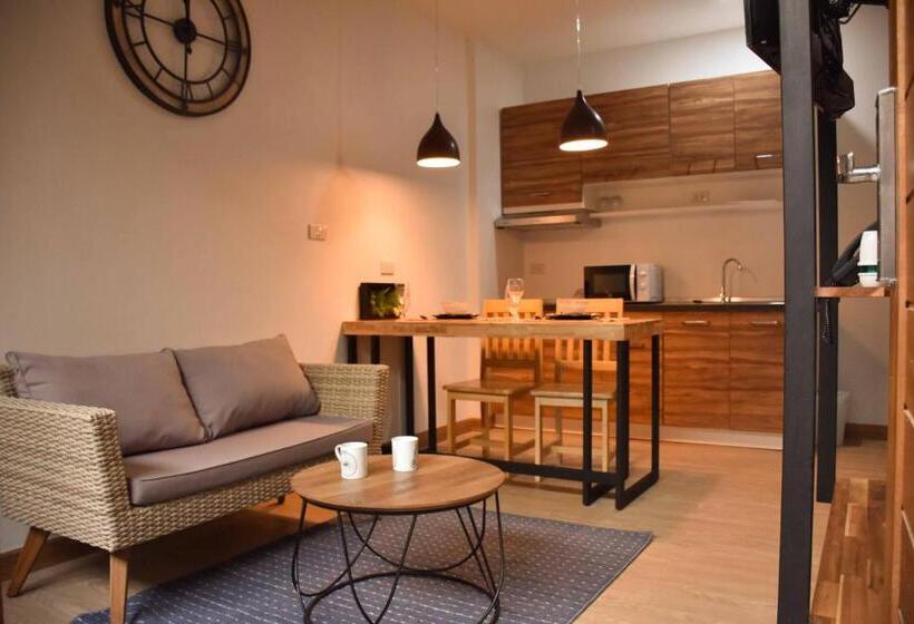 Suite Cama King, Momento Bangtao Beach