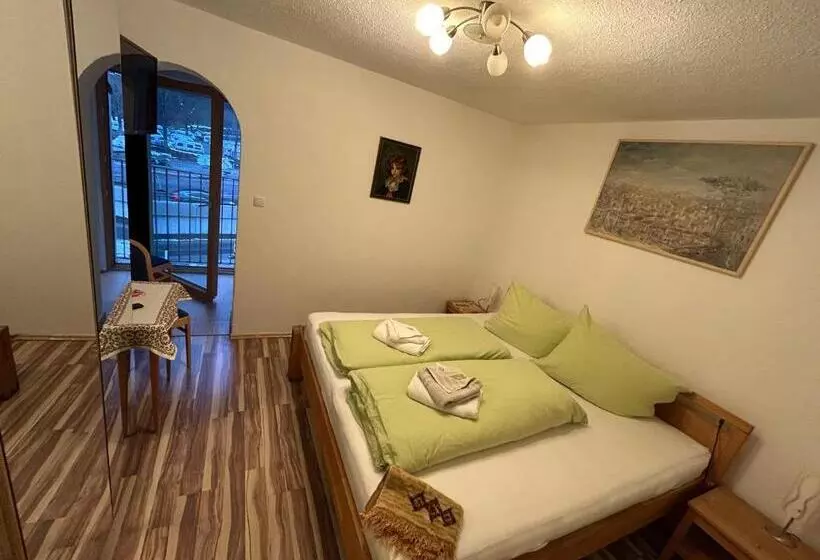 スタンダードシングルルーム, Austrian Motel Heiss