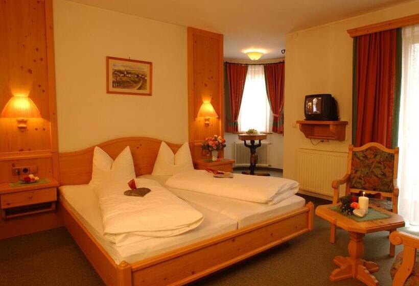 غرفة قياسية, 3 Mohren