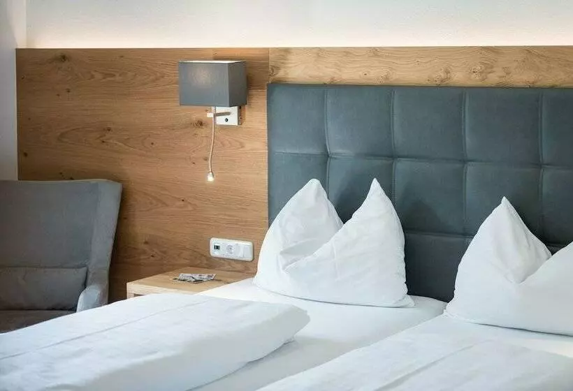 コンフォートルーム, Plankenhof B&b