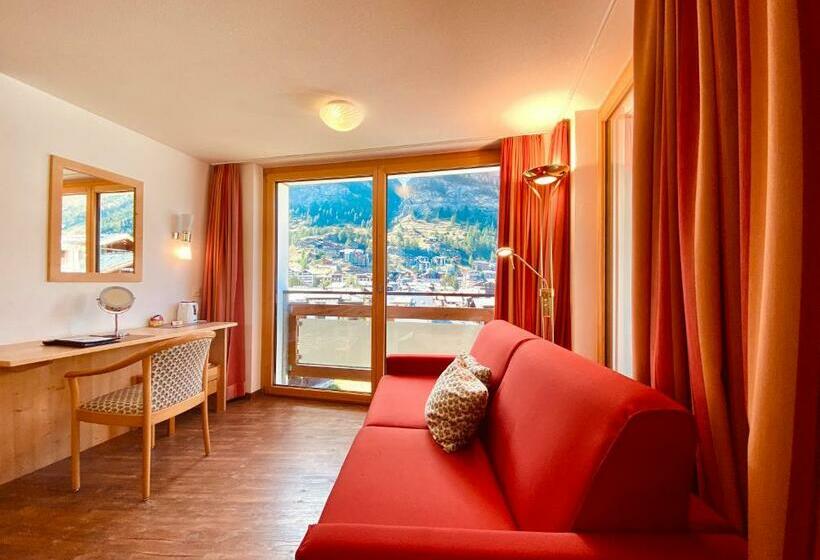 חדר דלוקס, Capricorn