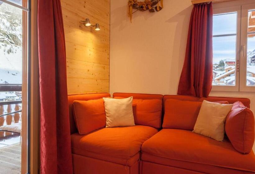 סוויטה משפחתית, Capricorn