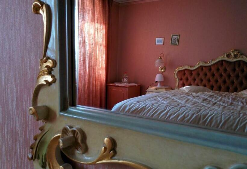 Standart Oda, Croix D Or Et Poste   Historisches