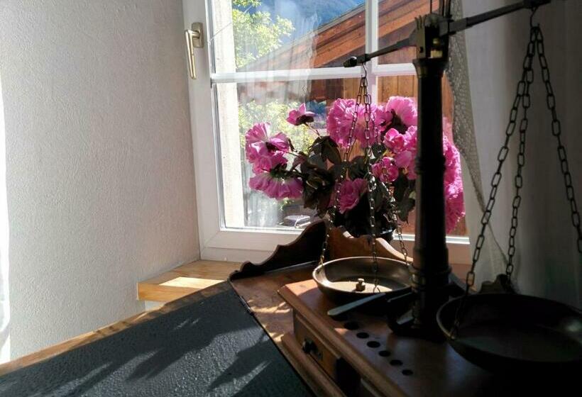 Standart Tek Kişilik Oda, Croix D Or Et Poste   Historisches