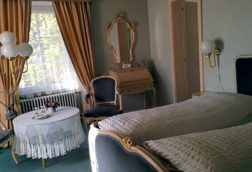 Standart Oda, Croix D Or Et Poste   Historisches