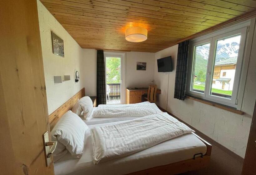 带阳台的三人标准间, Erzhorn